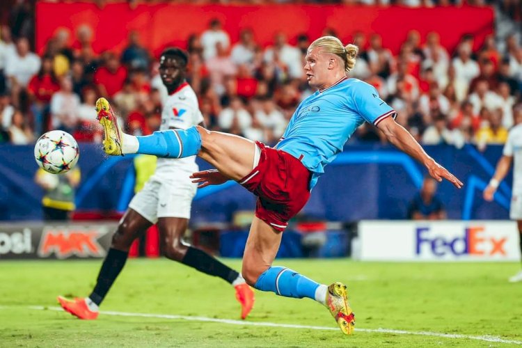 Erling Haaland mencetak dua gol saat Manchester City berpesta di kandang Sevilla dalam matchday pertama Liga Champions/Foto:Manchester City