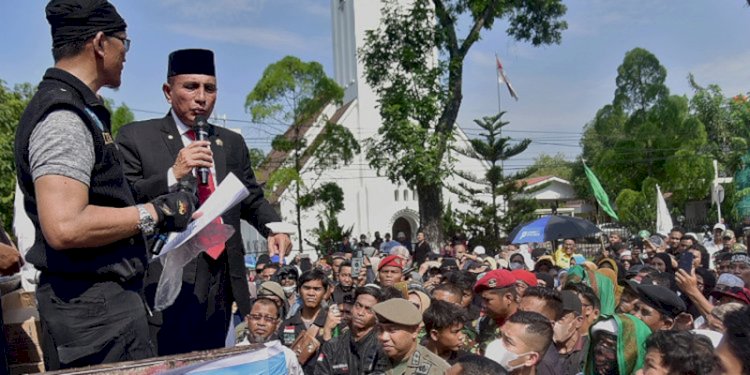 Gubernur Sumut Edy Rahmayadi temui pengunjuk rasa tolak kenaikan BBM/Ist