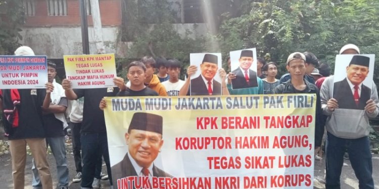 Sejumlah pemuda Jakarta mendukung Ketua Komisi Pemberantasan Korupsi (KPK), Firli Bahuri menjadi Presiden 2024/Net