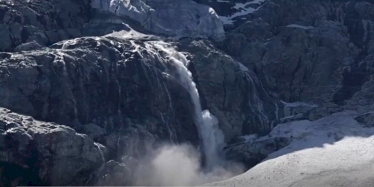 Gletser yang mencair di Pegunungan Alpen, Swiss/Reuteres