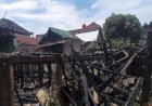 Korsleting Listrik, Dua Rumah Habis Terbakar di Palembang