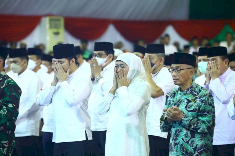 Gubernur Jawa Timur Khofifah Indar Parawansa doa bersama untuk korban tragedi Kanjuruhan/ist