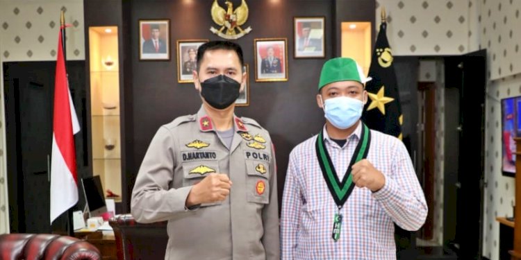 Kapolda Sumut Panca Simanjuntak dan Ketua Badko HMI Sumut Alwi Hasbi Silalahi/Net