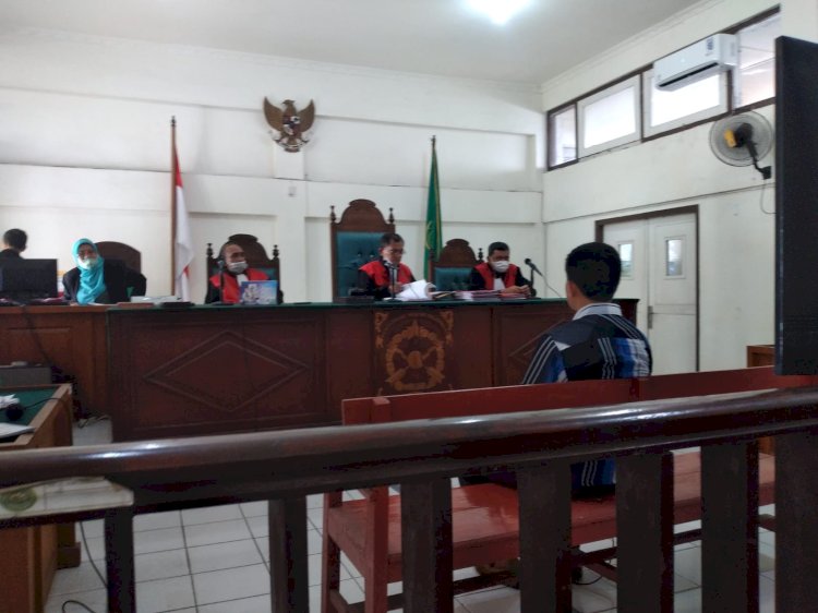  Iptu Hartam Jalidin saat menjalani sidang di Pengadilan Negeri Palembang. (ist/RmolSumsel.id)