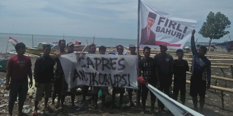 Para Nelayan di Banggai menyatakan keinginannya agar Firli menjadi calon presiden/Ist