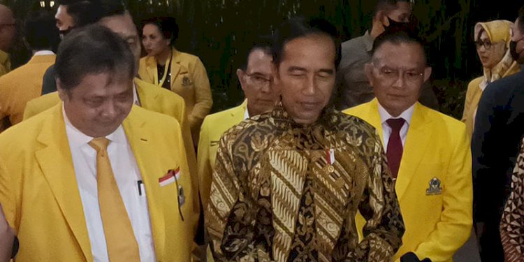  Presiden Republik Indonesia, Joko Widood dan Ketua Umum Partai Golkar, Airlangga Hartarto/RMOL