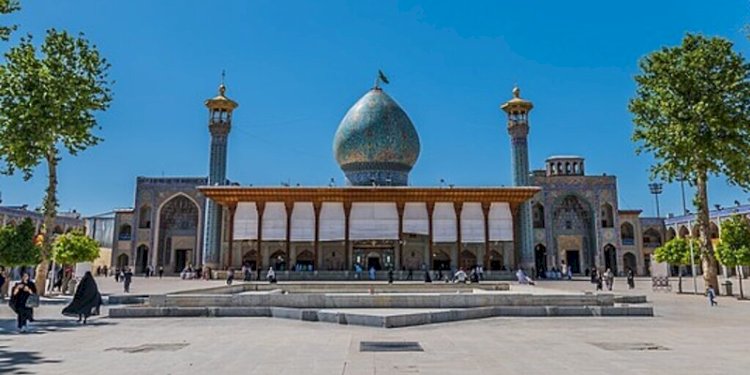 Masjid Shah Cheragh di Shiraz, Iran/Net