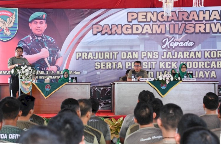 Pengarahan Pangdam II Sriwijaya terhadap prajurit di lingkungan Korem 044/Garuda Dempo. (ist/rmolsumsel.id)
