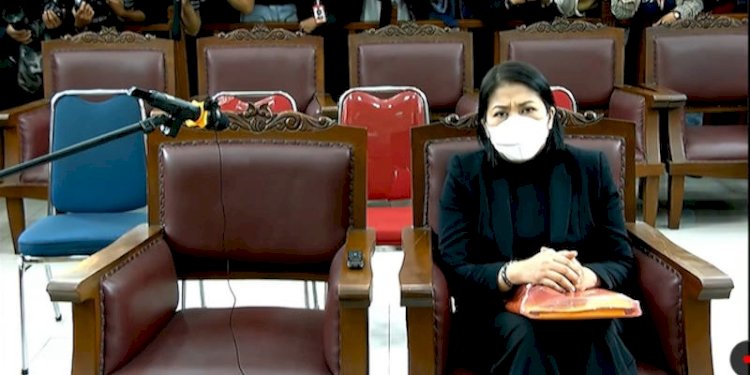 Putri Candrawathi saat menjalani persidangan beberapa waktu lalu/ist