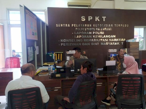 Ripianto (31) saat membuat laporan di Polrestabes Palembang, Kamis (3/11). (ist/RmolSumsel.id)