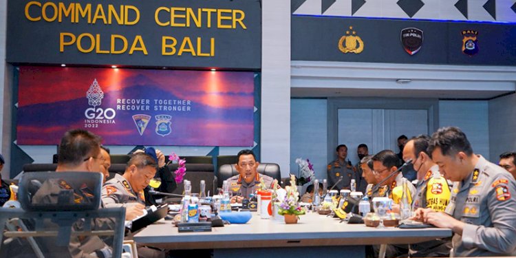 Kapolri Jenderal Listyo Sigit Prabowo saat meninjau langsung command center untuk memastikan pengamanan KTT G20/Ist