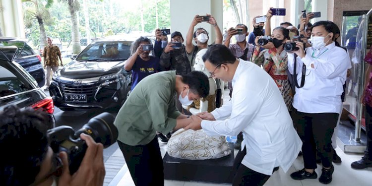 Pertemuan Gubernur DKI Jakarta periode 2017-2022, Anies Baswedan, dengan Walikota Solo, Gibran Rakabuming Raka/ist