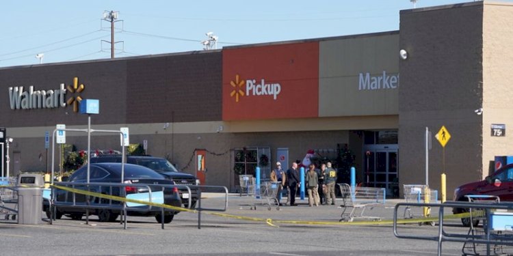 Aparat di lokasi kejadian penembakan massal di Walmart Supercenter, Virginia/Net