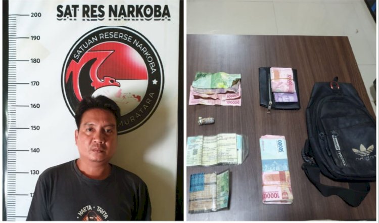 Pelaku Usman berikut dengan barang bukti diamankan di Satres Narkoba Polres Muratara.(foto Istimewa)