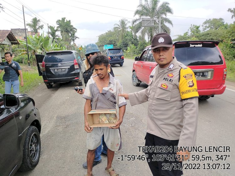 Polsek Bayung Lencir menggelar razia premanisme dan mengamankan tiga pelaku pungli/ist.