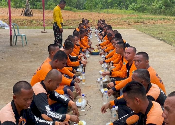 Anggota TRC PALI mendapatkan pelatihan fisik dan mental agar lebih tanggap saat menanggulangi bencana/ist.