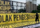 Tolak RKUHP, Ratusan Massa Datangi Gedung Senayan