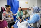 Kapolri Jenguk Korban Bom Bunuh Diri Polsek Astana Anyar, Minta Anggota Tetap Semangat Lindungi Masyarakat