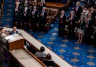 Senator AS Terpecah Usai Dengar Pidato Zelensky di Washington