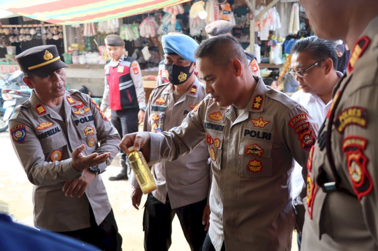 Kapolres Muba AKBP Siswandi saat melakukan Sidak di Pasar Sekayu/ist.