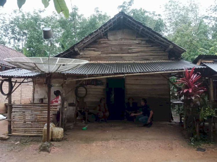 salah satu rumah warga miskin di Kabupaten OKU Timur, Sumatera Selatan. (Amizon/RmolSumsel.id)