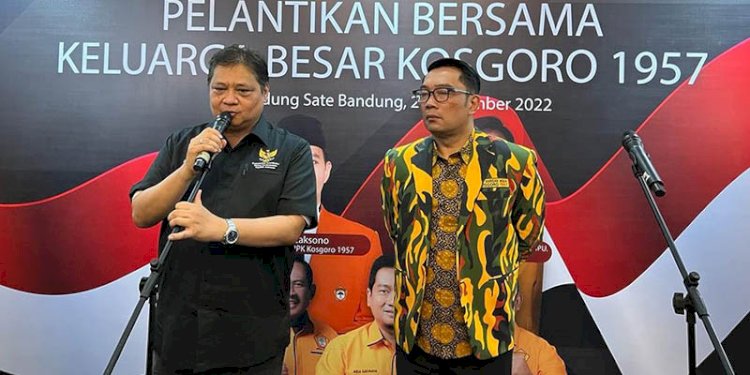 Ketua Umum Partai Golkar, Airlangga Hartarto bersama Gubernur Jabar, Ridwan Kamil di acara pelantikan Kosgoro 1957/RMOLJabar  