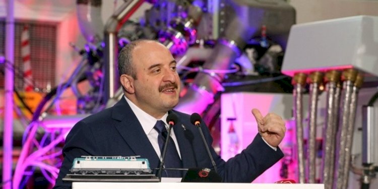 Menteri Industri dan Teknologi Turki Mustafa Varank/Net