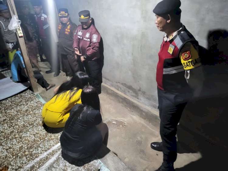 Tim gabungan dari Forkopimda Muba saat melakukan razia di cafe Remang-remang yang berada di Kecamatan Sungai Lilin/ist.