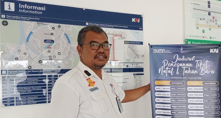 Kepala Stasiun Kereta Api Muara Enim, Sukarman/Foto: PSSI