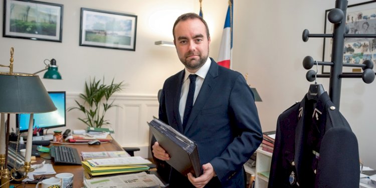 Menteri Pertahanan Prancis Sebastien Lecornu /Net