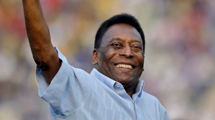 Legenda sepakbola dunia Pele dikabarkan meninggal dunia dini hari tadi/foto:Skynews