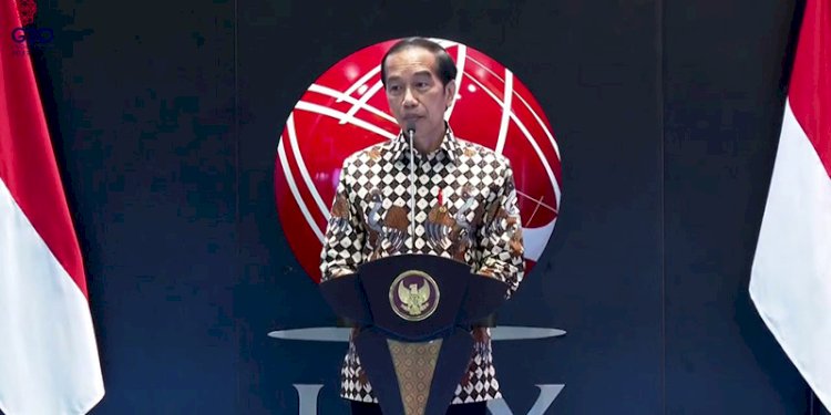 Presiden Joko Widodo saat membuka kembali perdagangan Bursa Efek Indonesia tahun 2023, Senin (2/1)/Ist