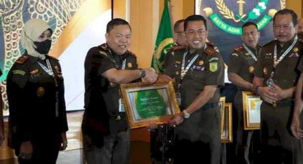 Kejaksaan Tinggi (Kejati)  Sumatera Selatan (Sumsel) meraih anugerah peringkat pertama terbaik kinerja Bidang Intelijen Kejaksaan Tinggi se-Indonesia tahun 2022/ist