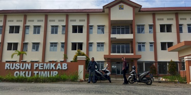 Rusunawa yang dibangun Pemerintah Pusat di OKU Timur terbengkalai/Foto:Amizon