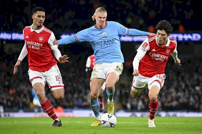 Erling Haaland ditempel ketat dua pemain Arsenal/net