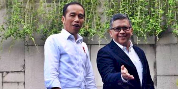 Presiden Joko Widodo bersama Sekjen PDIP Hasto Kristiyanto/Net