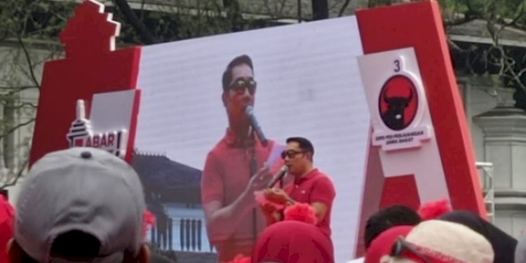 Gubernur Jawa Barat, Ridwan Kamil saat menyampaikan sambutan di acara HUT ke-50 PDIP/RMOLJabar