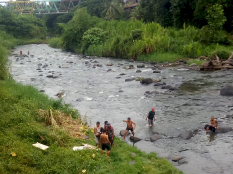 Tim gabungan melakukan pencarian terhadap korban yang tenggelam di Sungai Kelingi/ist.