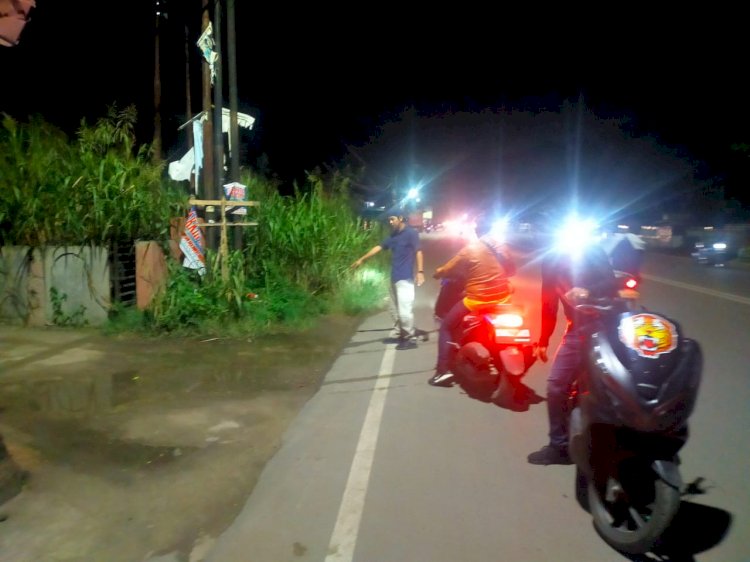 Unit Reskrim Polsek Seberang Ulu II lakukan olah Tempat Kejadian Perkara di Jalan DI Pandjaitan, Kelurahan 16 Ulu, Kecamatan Seberang Ulu II, Sabtu (28/1/2023). (Dok. Polsek SU II Palembang)