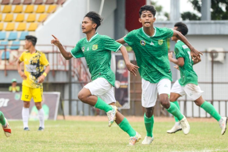 Pemain Persimuba melakukan selebrasi usai mencetak gol ke gawang David FC dalam lanjutan babak 6 besar Liga 3 Zona Sumsel di Stadion Bumi Serasan Sekate, Sekayu, Rabu (1/2)/ist.