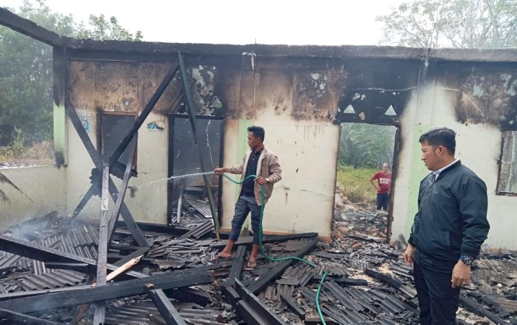 Lokasi puing-puing kebakaran di toko eletronik/RMOL