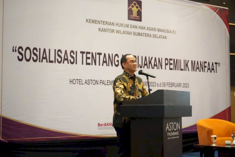 Kepala Kantor Wilayah Kementerian Hukum dan HAM Sumatera Selatan, Dr Ilham Djaya, membuka kegiatan Sosialisasi Layanan AHU/ist