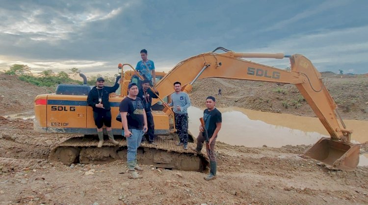Barang bukti ekskavator diamankan oleh pihak kepolisian/ist