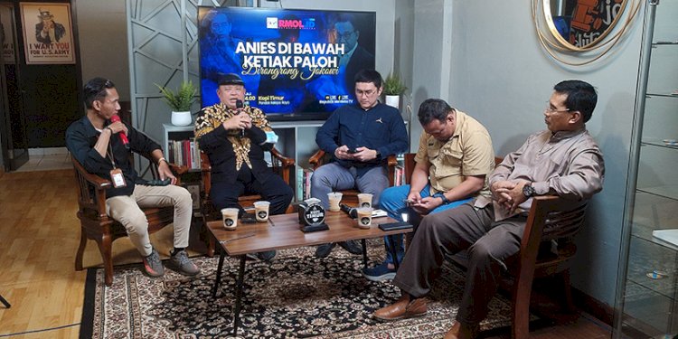 Diskusi Front Page Communication bersama Kantor Berita Politik RMOL bertajuk “Anies di Bawah Ketiak Paloh di Rongrong Jokowi”, di Kopi Timur, Jalan Pondok Kelapa, Jakarta Timur, Jumat (10/2)/RMOL