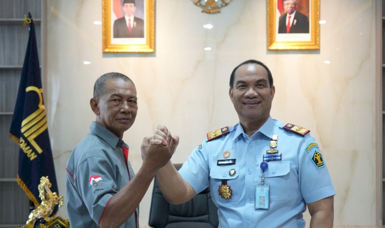 Kakanwil Kemenkumham Sumsel, Dr Ilham Djaya menerima audiensi pengurus Federasi Kempo Indonesia (FKI) Sumatera Selatan yakni Plt Ketua FKI Sumsel, Agus Salim/ist