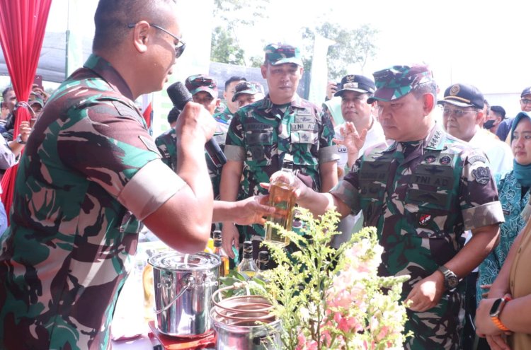 Kasad Jenderal Dudung Abdurahman melihat fasilitas Agro Wisata Tekno-44/ist