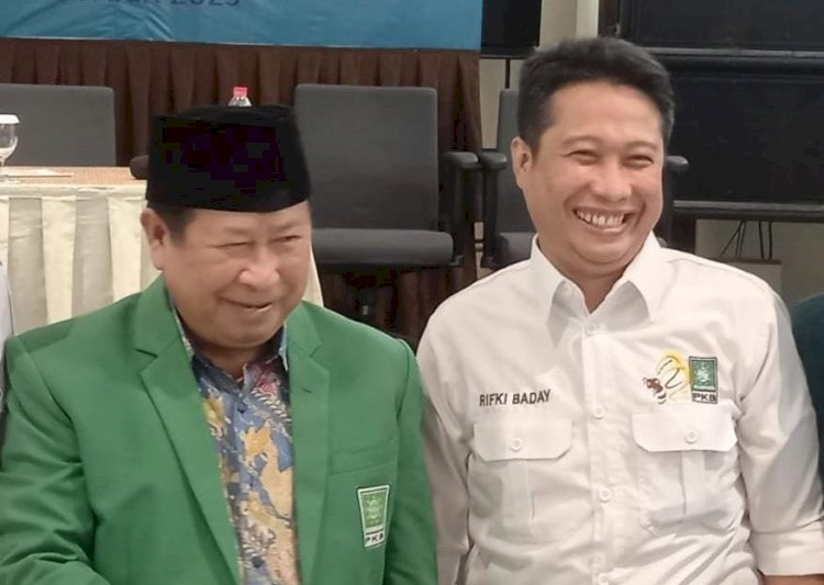 Ketua Dewan Pengurus Cabang (DPC) Partai Kebangkitan Bangsa (PKB) Kota Prabumulih, Rifki Baday (baju putih)/ist
