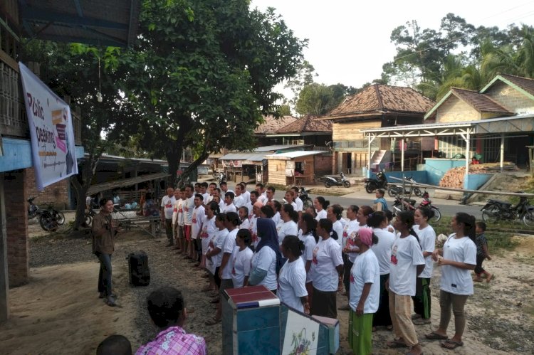 Puluhan pemuda dan petani di Kabupaten Pali mengikuti pelatihan Public Speaking yang digelar Orang Muda Ganjar Sumsel. (ist/rmolsumsel.id)