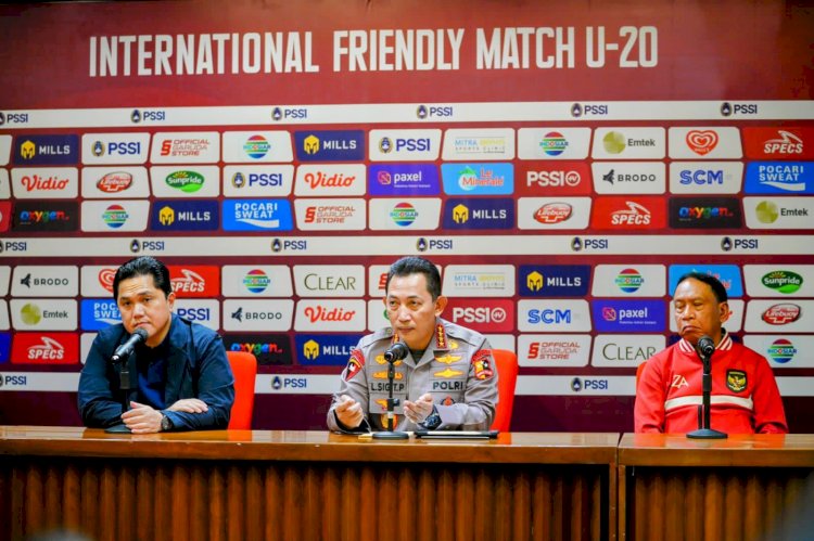 Kapolri Jenderal Listyo Sigit Prabowo bersama Ketua Umum PSSI Erick Thohir dan Waketum Zainudin Amali/ist