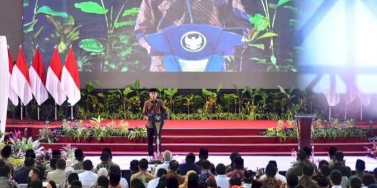 Presiden Republik Indonesia, Joko Widodo saat menghadiri pembukaan Muktamar ke-XVIII Pengurus Pusat Pemuda Muhammadiyah di Kota Balikpapan, Kalimantan Timur/Ist